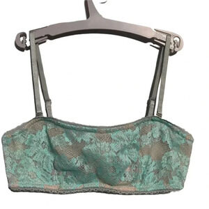 NWT VS Lace Detachable Straps Unlined Bralette